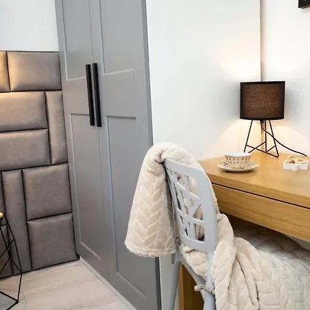 Lucica, Luxury By The Sea B&B