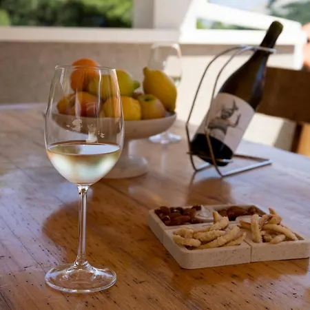 住宿加早餐酒店 Lucica, Luxury By The Sea 4*