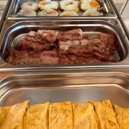 Lucica, Luxury By The Sea 普契什查