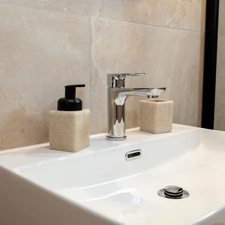B&B Lucica, Luxury By The Sea