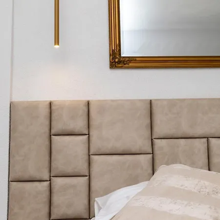 Lucica, Luxury By The Sea 4*